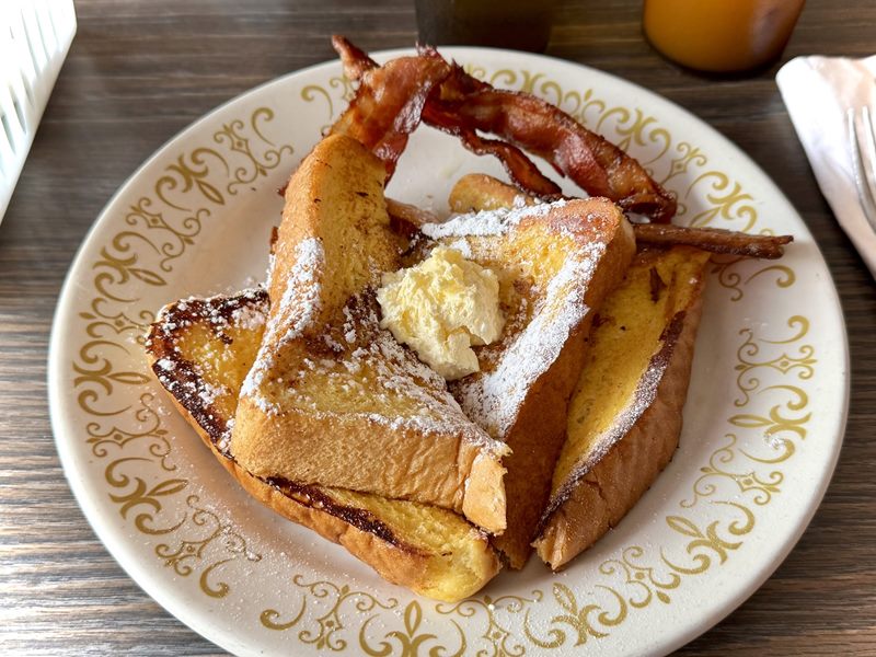 Golden House Restaurant & Pancake House food