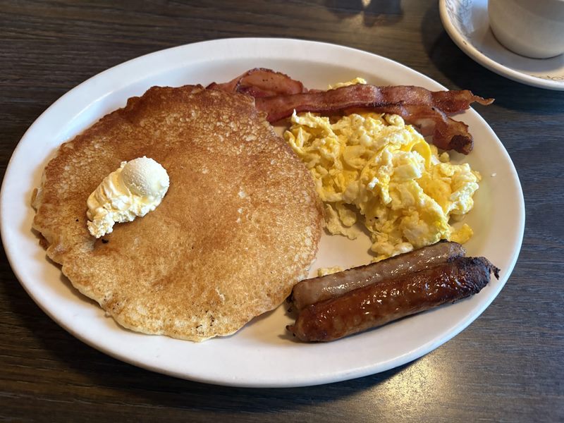 Golden House Restaurant & Pancake House food